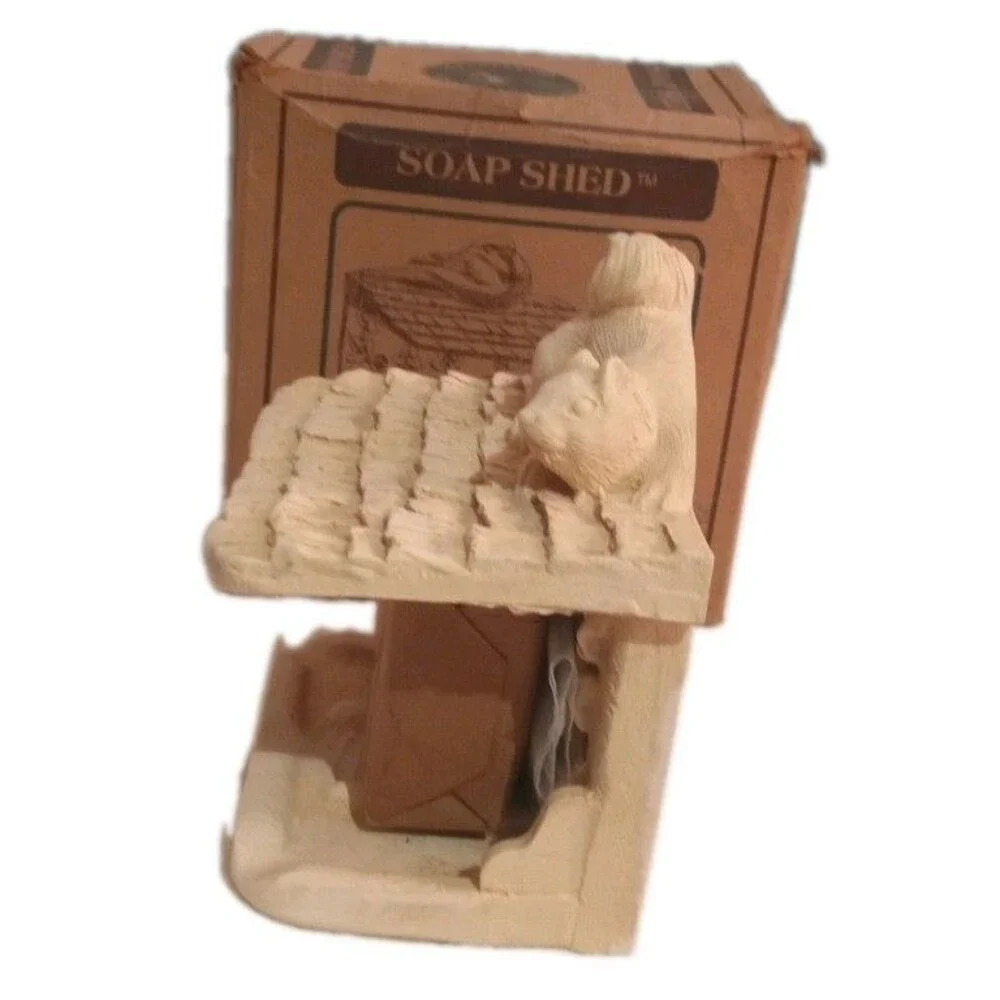 SOAP SHED Soap Bar Holder Squirrel Wall Mount Soap Dish 6 x 5 x 3